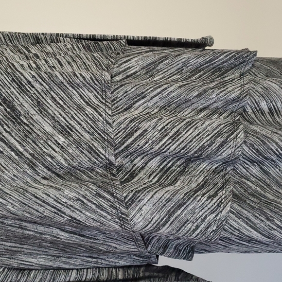 Faded Glory Woman's Top GUC - Picture 6 of 6